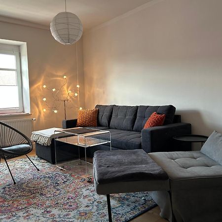 Schoene Neue 4 Zimmer Wohnung Mit Sued-Balkon Bis 8 Personen Naumburg  Buitenkant foto