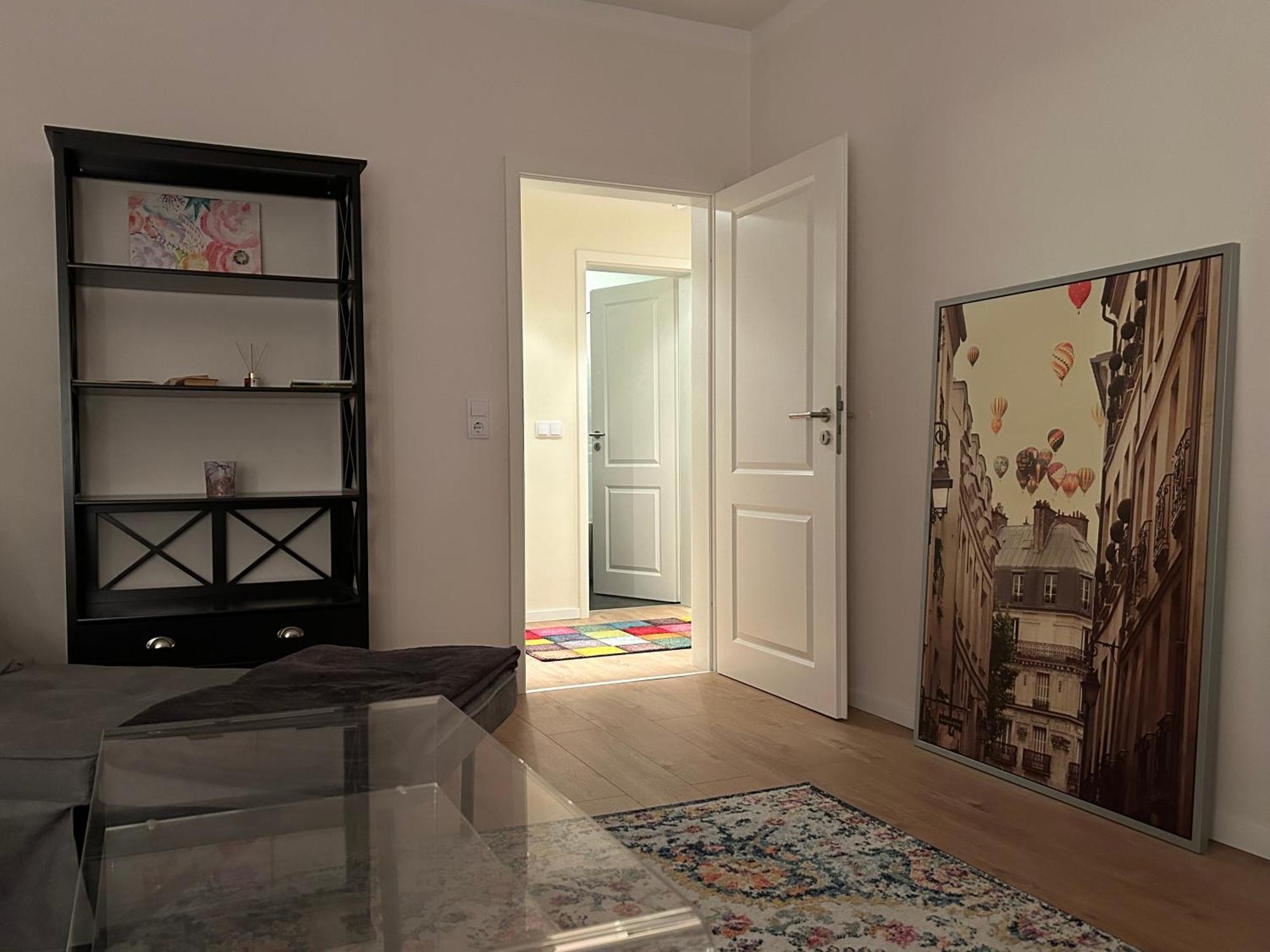 Schoene Neue 4 Zimmer Wohnung Mit Sued-Balkon Bis 8 Personen Naumburg  Buitenkant foto