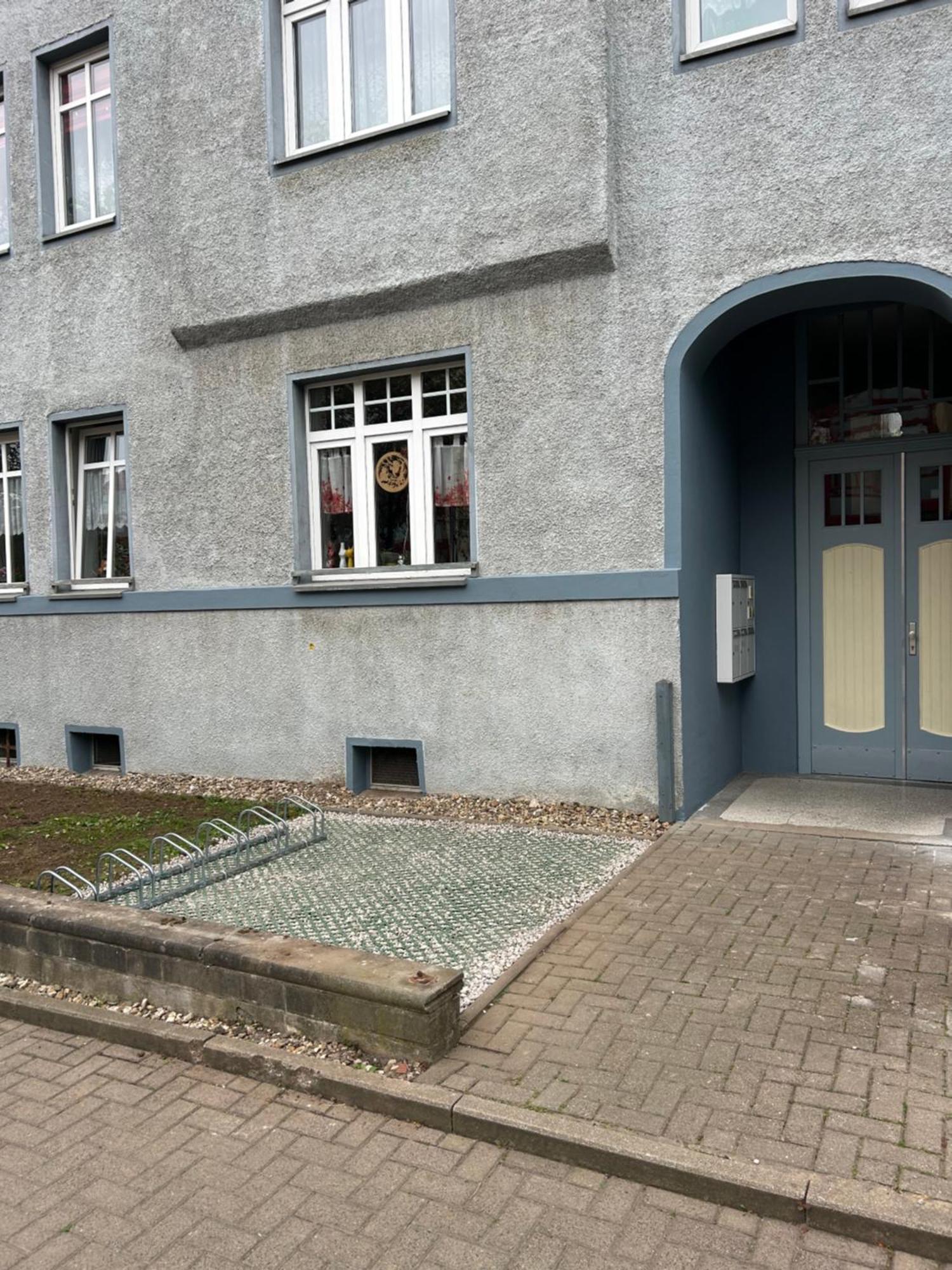 Schoene Neue 4 Zimmer Wohnung Mit Sued-Balkon Bis 8 Personen Naumburg  Buitenkant foto