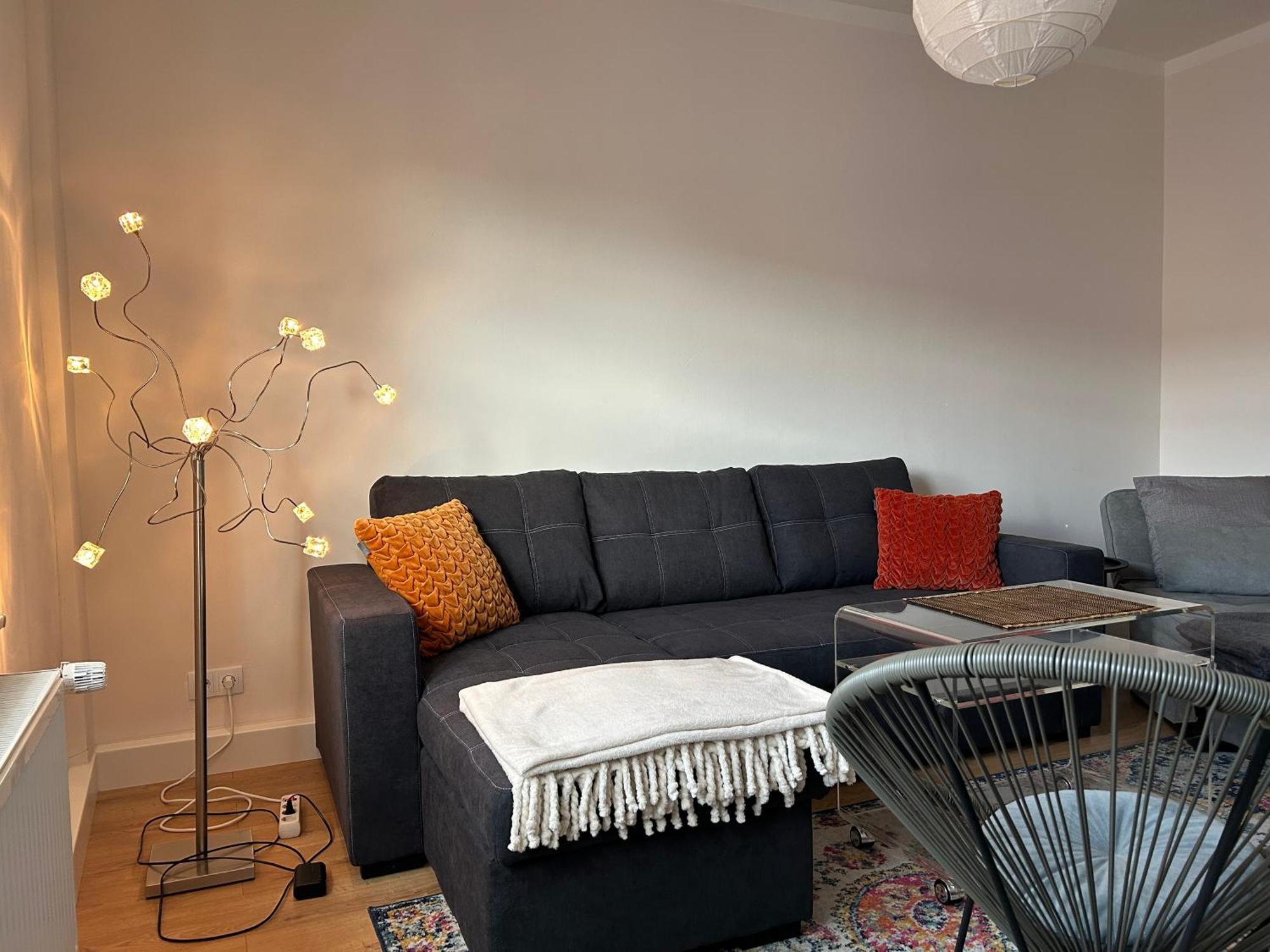 Schoene Neue 4 Zimmer Wohnung Mit Sued-Balkon Bis 8 Personen Naumburg  Buitenkant foto
