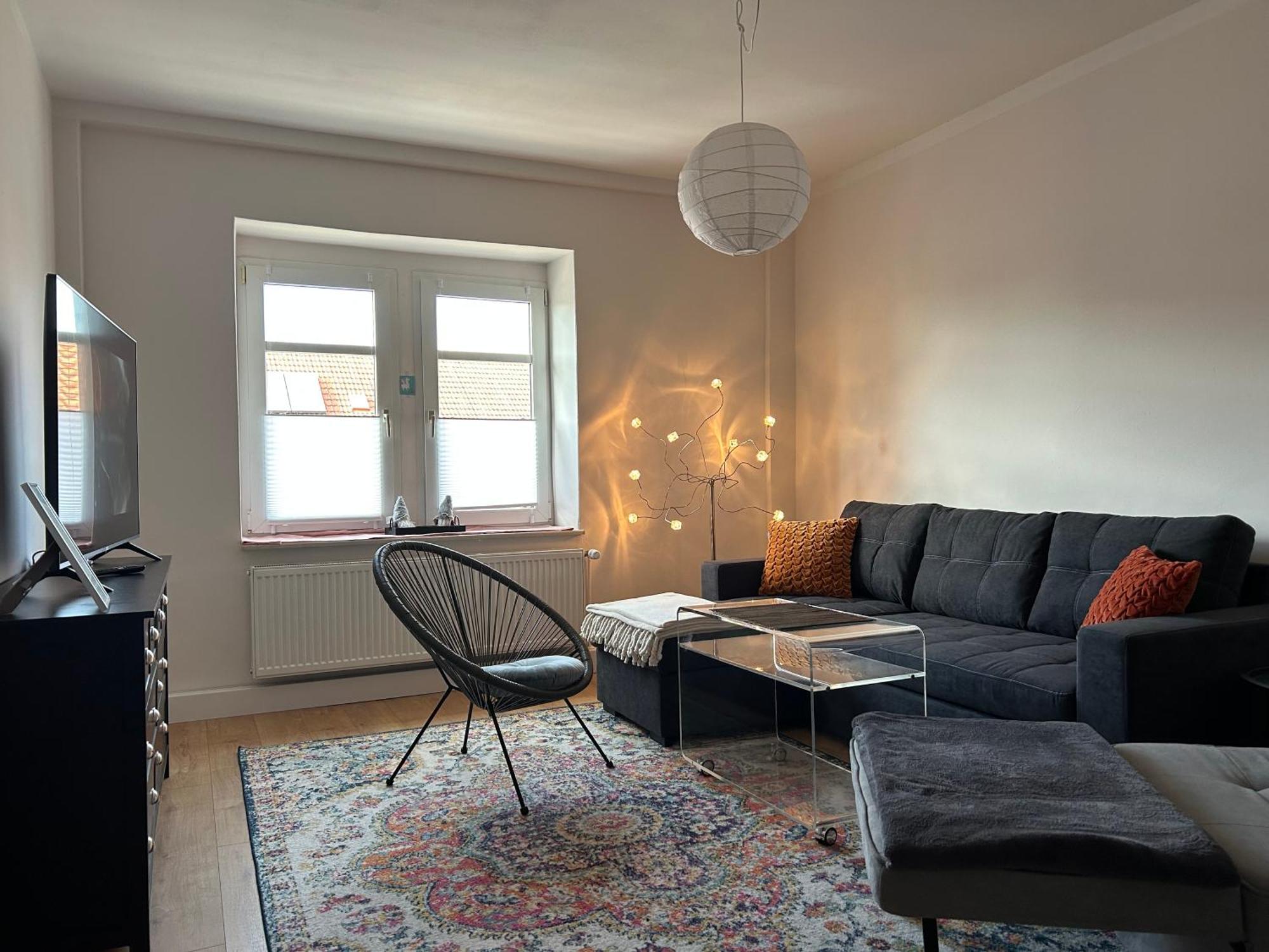 Schoene Neue 4 Zimmer Wohnung Mit Sued-Balkon Bis 8 Personen Naumburg  Buitenkant foto